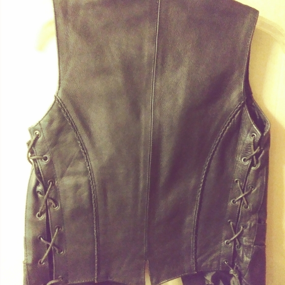 Black Leather Vest - Picture 2 of 11